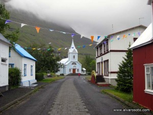Iglesia de Seyðisfjörður